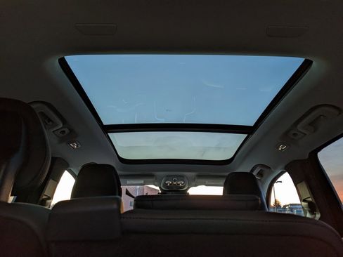 Certified 2025 Volvo XC90 B5 Plus image 13