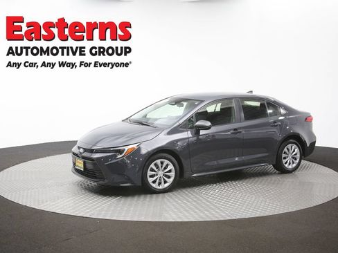 Used 2023 Toyota Corolla LE FWD image 55