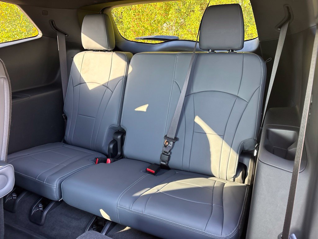 Used 2023 Buick Enclave Essence w/ Trailering Package, 5000 lbs. FWD image 25