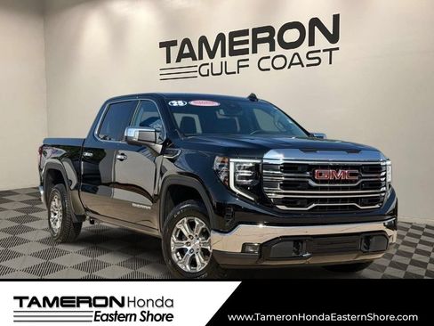 Used 2025 GMC Sierra 1500 SLT RWD image 1