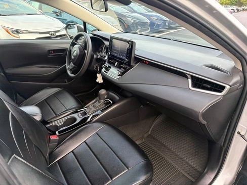 Used 2022 Toyota Corolla LE FWD image 9
