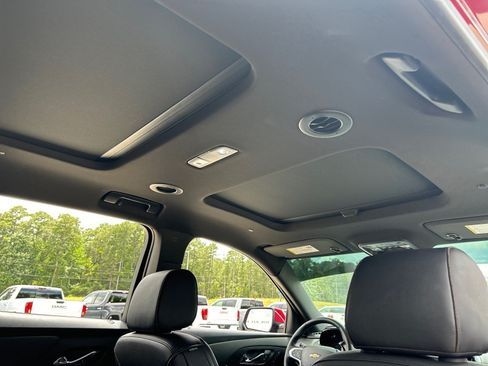 Used 2023 Chevrolet Traverse High Country w/ LPO, 'HIT The Road' Package FWD image 22