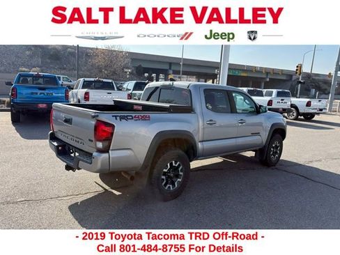 Used 2019 Toyota Tacoma TRD Off-Road image 4