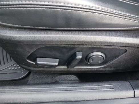 Used 2023 Kia K5 GT-Line image 31