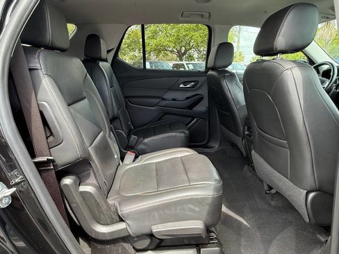 Used 2019 Chevrolet Traverse LT image 25