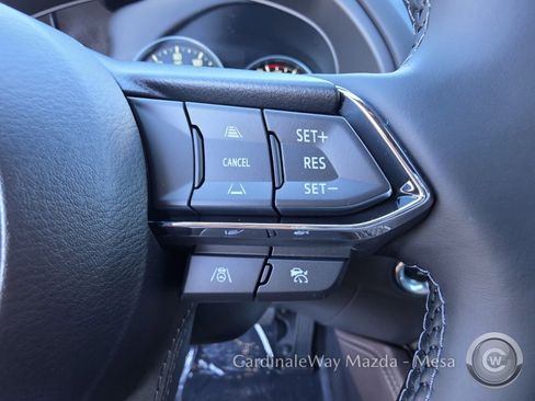 New 2025 MAZDA CX-5 Signature image 23