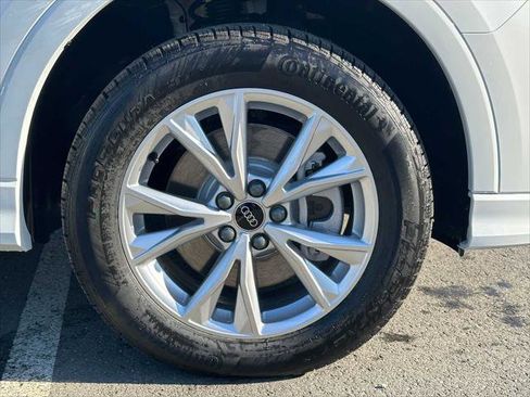 New 2025 Audi Q3 2.0T Premium image 9