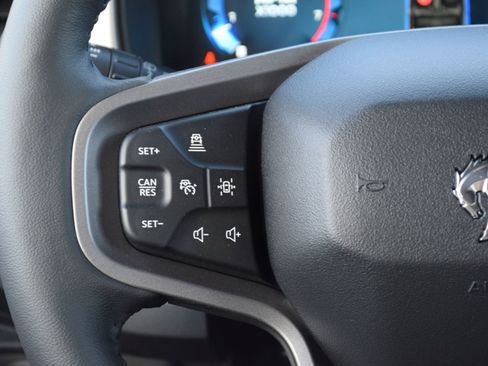 New 2026 Ford Bronco Outer Banks w/ Sasquatch Package image 9