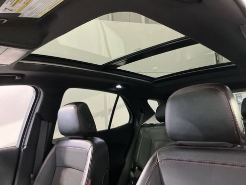 Used 2023 Chevrolet Equinox RS image 31