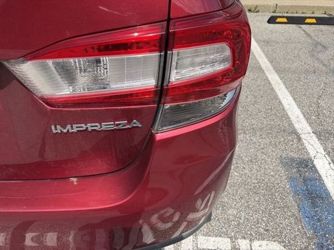 Used 2019 Subaru Impreza 2.0i Premium w/ Eyesight & BSD/Rcta & SRF AWD/4WD image 6