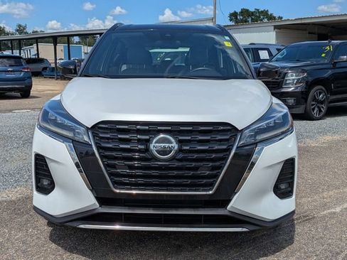 Used 2021 Nissan Kicks SR w/ SR Premium Package FWD image 10