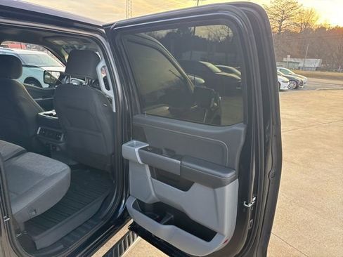 Used 2022 Ford F150 XLT w/ Equipment Group 302A High image 20