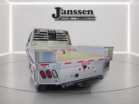 Used 2020 RAM 3500 Big Horn w/ Level 2 Equipment Group AWD/4WD image 4