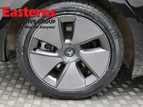 Used 2023 Tesla Model 3 Standard Range image 23