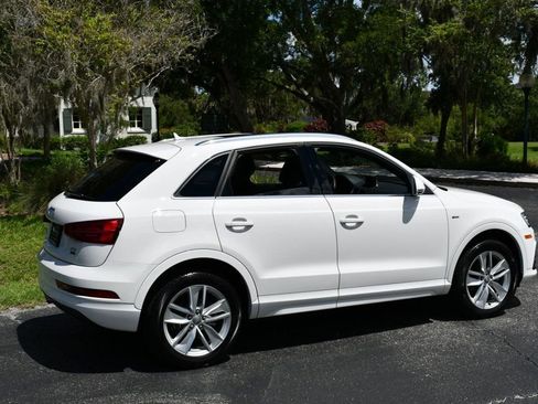 Used 2018 Audi Q3 2.0T Premium Plus w/ Premium Plus Package AWD/4WD image 6