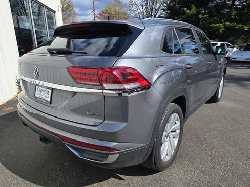 Used 2023 Volkswagen Atlas Cross Sport SE AWD/4WD image 4