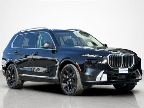 Used 2025 BMW X7 xDrive40i AWD/4WD image 7