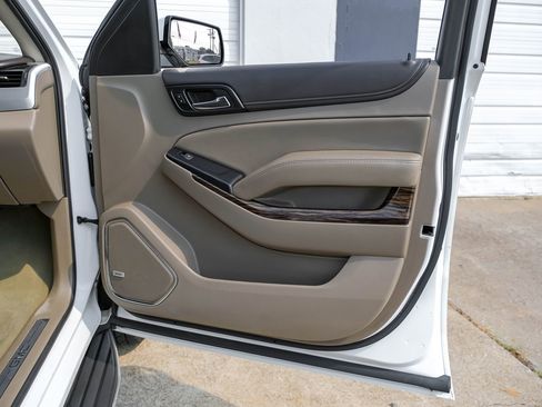 Used 2018 GMC Yukon SLT w/ Open Road Package image 41