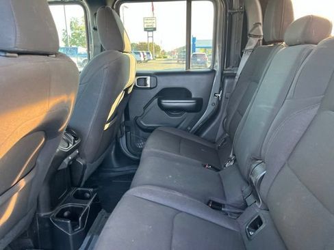 Used 2020 Jeep Gladiator Sport w/ Quick Order Package 24S AWD/4WD image 12