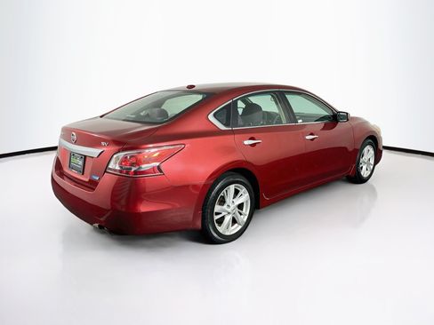 Used 2013 Nissan Altima 2.5 SV FWD image 9
