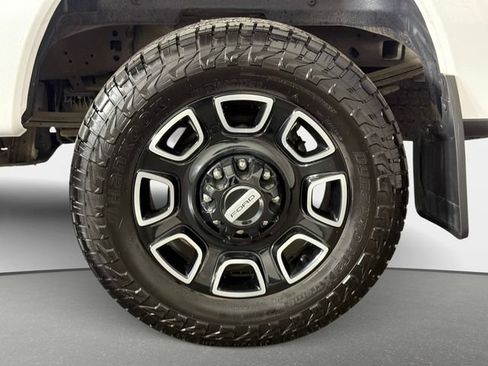 Used 2025 Ford F250 Platinum AWD/4WD image 13