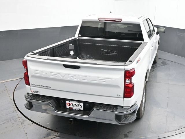 Used 2025 Chevrolet Silverado 1500 LT AWD/4WD image 37