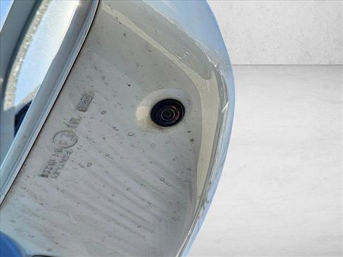 Used 2019 Bentley Bentayga image 6