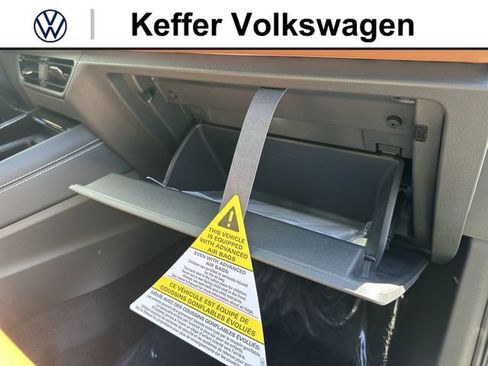 New 2026 Volkswagen Tiguan SEL R-Line AWD/4WD image 33