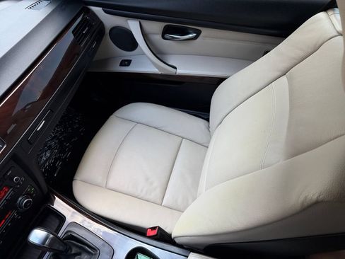 Used 2011 BMW 328i Convertible RWD image 38