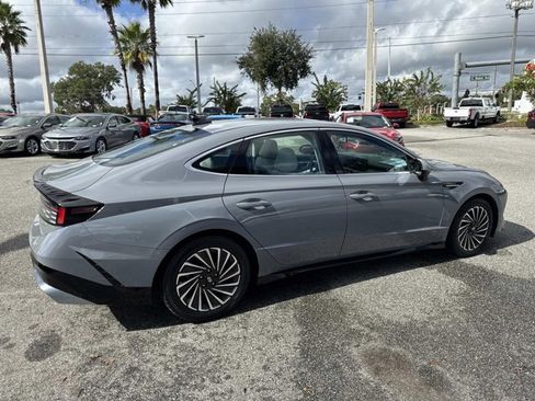 Used 2024 Hyundai Sonata SEL image 2