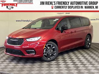 New 2026 Chrysler Pacifica Select 360° Tour