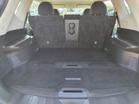 Used 2016 Nissan Rogue S FWD image 7