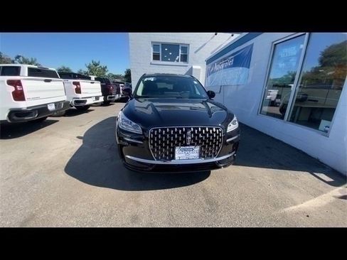 Used 2025 Lincoln Corsair Grand Touring w/ Equipment Group 301A image 4