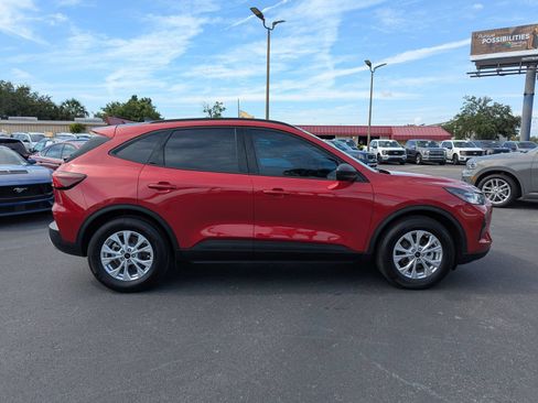 Certified 2025 Ford Escape Active FWD image 3