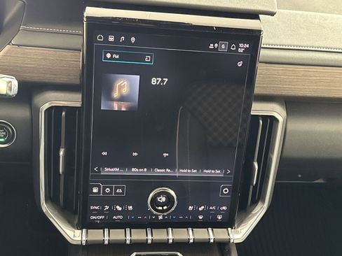 New 2026 GMC Acadia Denali w/ Super Cruise Package image 18