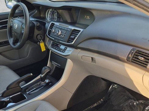 Used 2014 Honda Accord LX image 20