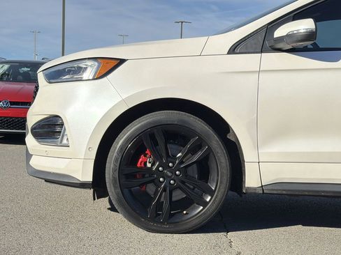 Used 2019 Ford Edge ST w/ Equipment Group 401A image 9