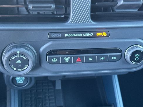 New 2025 Ford Maverick Lariat w/ Black Appearance Package image 21