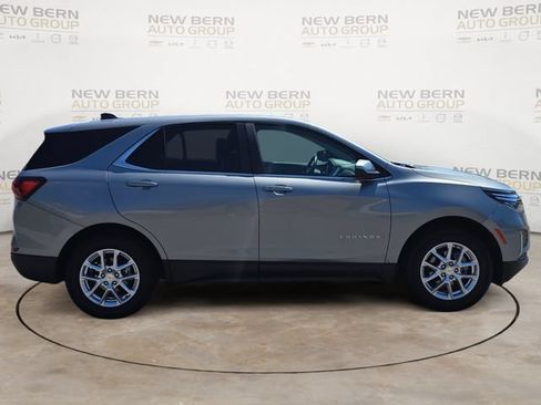 Used 2024 Chevrolet Equinox LT AWD/4WD image 6