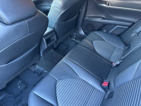 Used 2023 Toyota Camry SE image 16