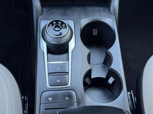 Used 2022 Ford Escape SE w/ SE Sport Appearance Package image 6