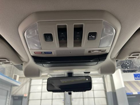 Used 2020 Subaru Ascent Touring w/ Popular Package #2A AWD/4WD image 31