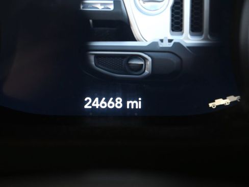 Used 2022 Jeep Gladiator Mojave w/ LED Lighting Group AWD/4WD image 34