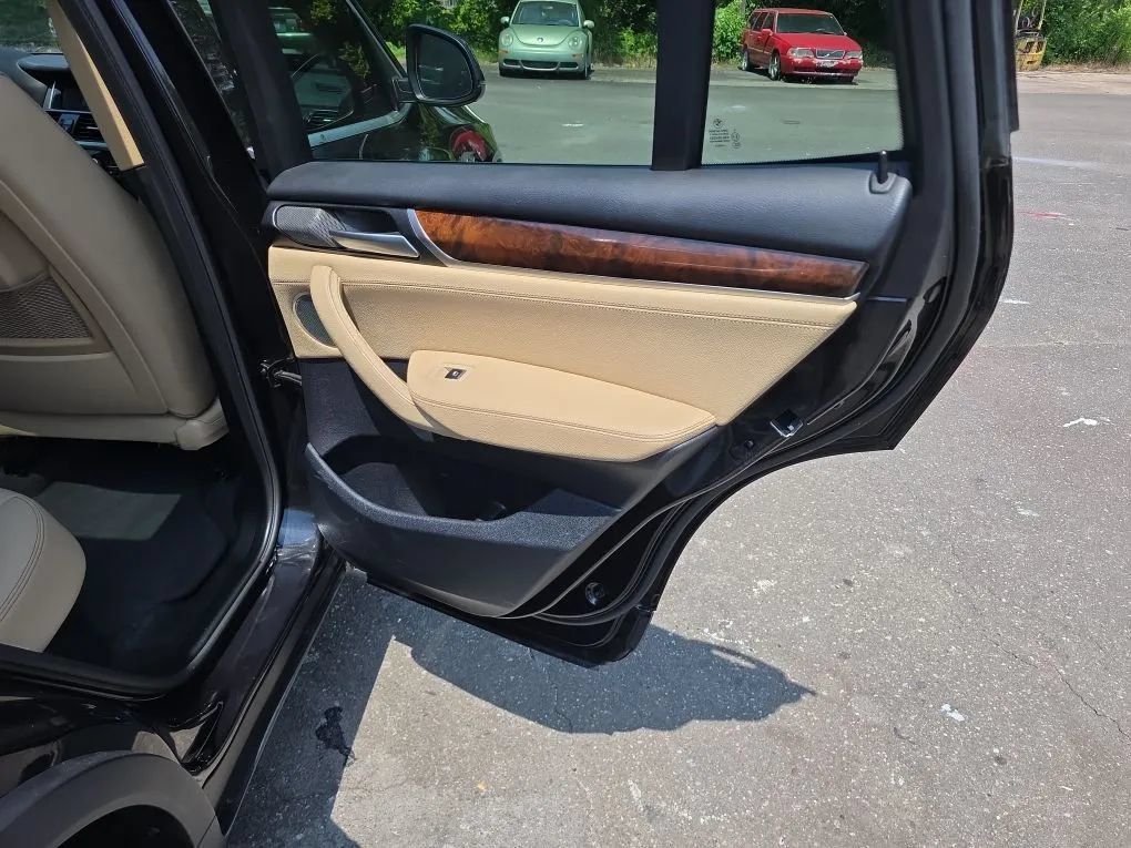 Used 2017 BMW X3 xDrive28i AWD/4WD image 46