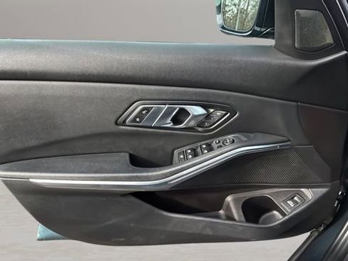 Used 2021 BMW 330i xDrive Sedan w/ Convenience Package image 17