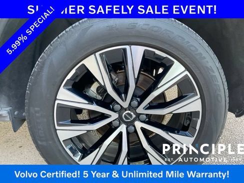 Certified 2024 Volvo XC60 B5 Core AWD/4WD image 25