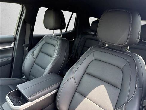Used 2026 GMC Terrain Elevation w/ Elevation Premium Package FWD image 17