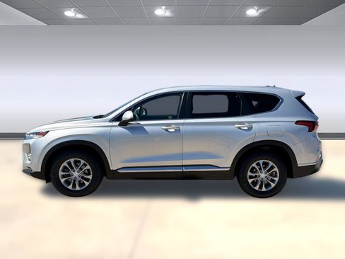 Used 2020 Hyundai Santa Fe SE image 2