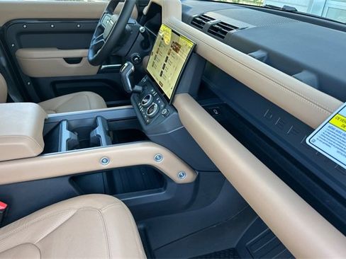 New 2026 Land Rover Defender 110 S image 15