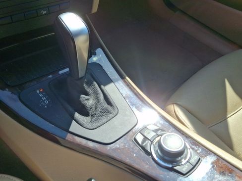Used 2011 BMW 335i xDrive Sedan AWD/4WD image 14